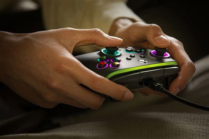 Power A Mando con Cable Spectra Infinity 1522360-01 para Xbox Serie X/S, Color Personalizable con LED