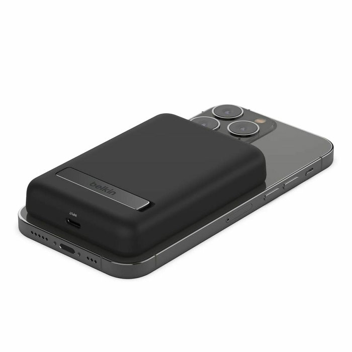 Belkin BoostCharge Powerbank 5000 mAh Negro con soporte