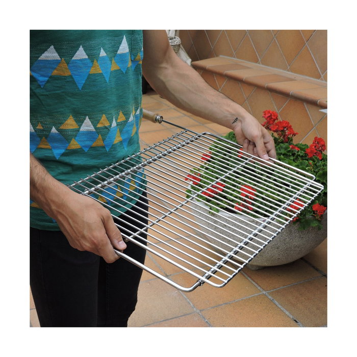 Sauvic Parrilla extensible de acero zincado con mangos de madera 70 - 80 x 40 cm Sauvic Parrilla extensible de acero zincado con mangos de madera 70 - 80 x 40 cm