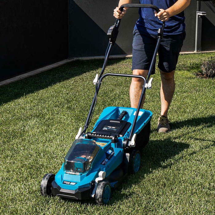 Koma Tools Cortacésped 20v-cc (sin batería ni cargador) 330mm ancho corte 97 x 93 cm