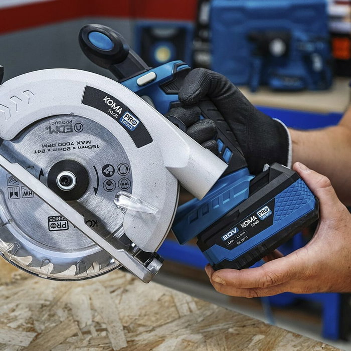 Koma Tools Sierra Circular 20v-scc de 20V