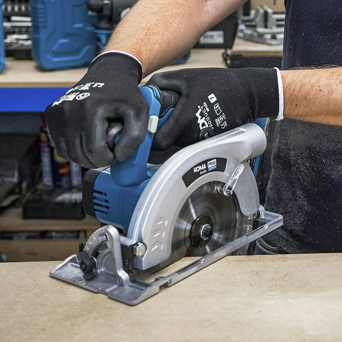 Koma Tools Sierra Circular 20v-scc de 20V