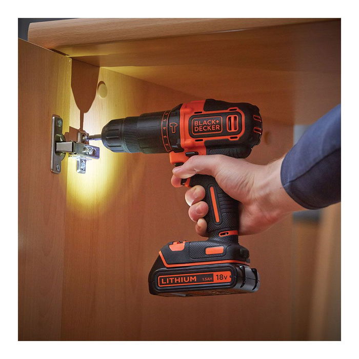 Black+Decker Kit Taladro Percutor 18V con 2 Baterías de Litio, Cargador y Maletín - 10mm, 1.5Ah, Hasta 40Nm, Función Reversible