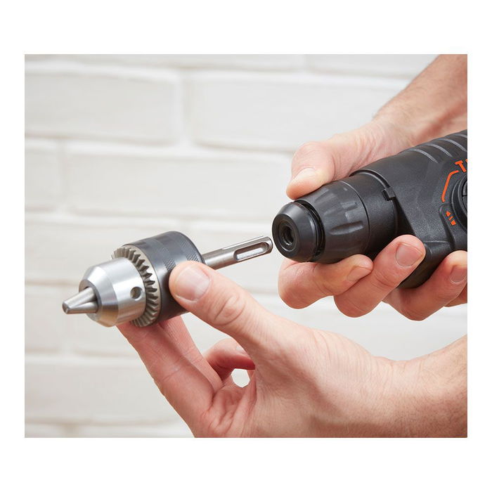 Black+Decker Martillo Percutor SDS-Plus 650W, 1600 RPM, 5600 IPM, 3 Funciones, Incluye Maletín, 2 Brocas (6 y 8 mm) y Adaptador, Cable 2m, 230V