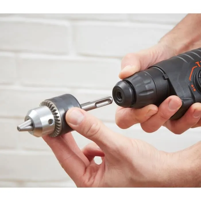 Black+Decker Martillo percutor SDS-Plus 650W