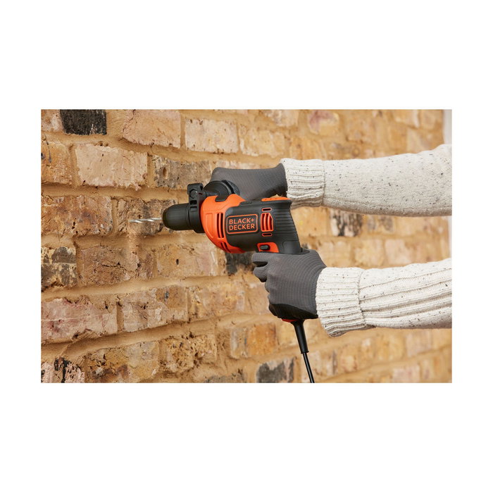 Black+Decker BEH710K-QS Taladro Percutor 710W