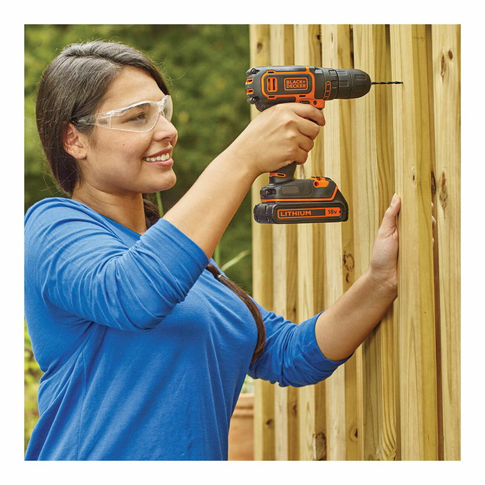 Black+Decker Kit taladro atornillador 18 V con batería de litio de 1,5 Ah y maletín