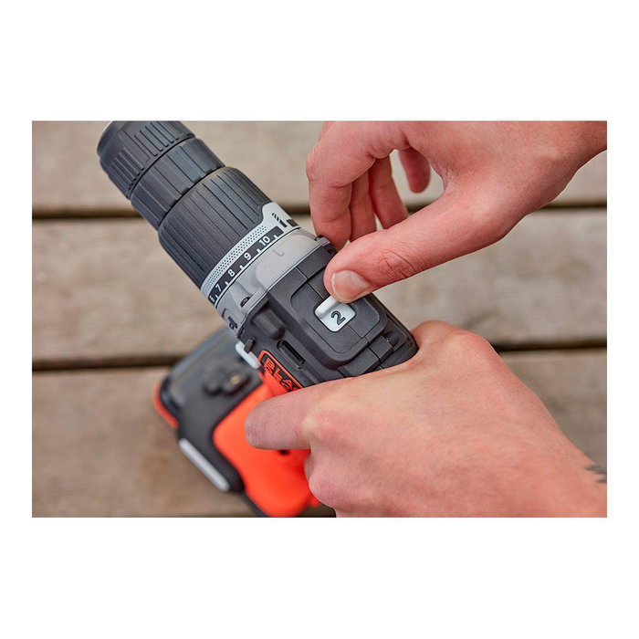 Black+Decker Taladro Percutor 12V con Batería de Litio 1.5Ah, Portabrocas 10mm, Velocidad Variable 0-1350rpm, Función Reversible, Luz LED, Mango Ergonómico