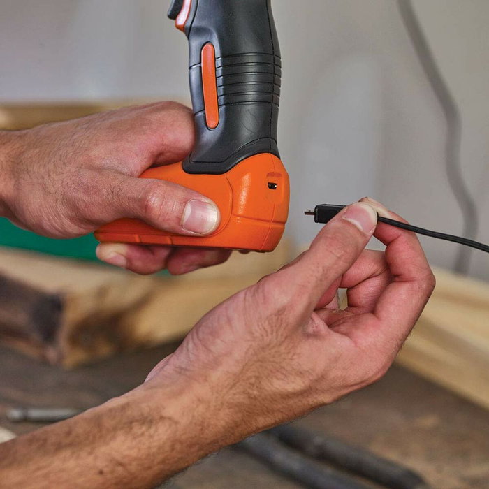 Black+Decker Taladro atornillador ultra compacto 7,2V con cargador