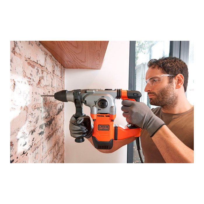 Black+Decker Martillo Percutor SDS-Plus 1250W, 3 Modos, 0-900 RPM, Sistema Anti-Vibración, Incluye Maletín y Adaptador para Brocas