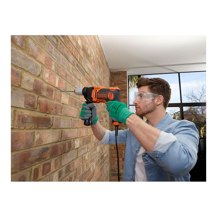 Black+Decker Taladro Percutor 850W 230V con Cable 3m, Velocidad Variable 0-3100 rpm, Percusión 54400 BPM, Maletín, Mango Lateral y Brocas