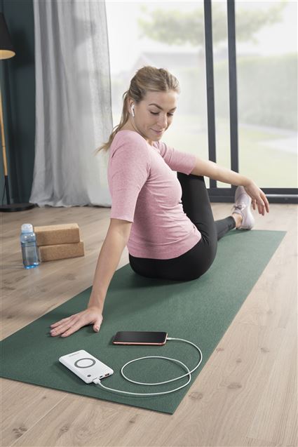 Varta Batería Portátil 57913101111 10000 mAh con Indicador de Carga y Carga Rápida 20W