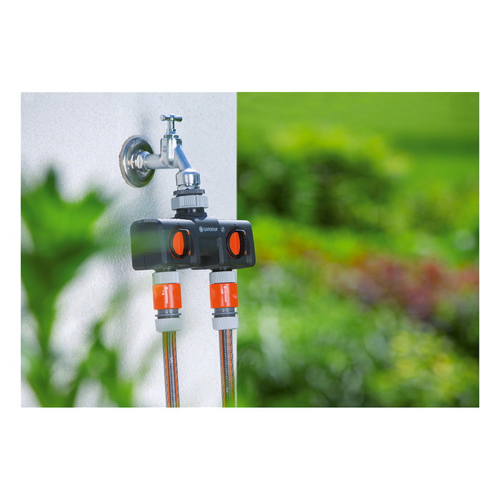 Gardena Distribuidor de 2 vías con adaptador 3/4 y 1 pulg