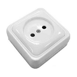 Edm Base de enchufe de superficie serie Onsen 16A Blanco