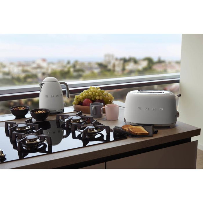 Smeg Tetera KLF03WHMEU, Blanco mate, 1.7L