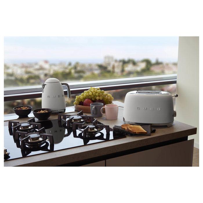 Smeg KLF03WHMEU Tetera eléctrica 1,7 L Blanco Smeg KLF03WHMEU Tetera eléctrica 1,7 L Blanco