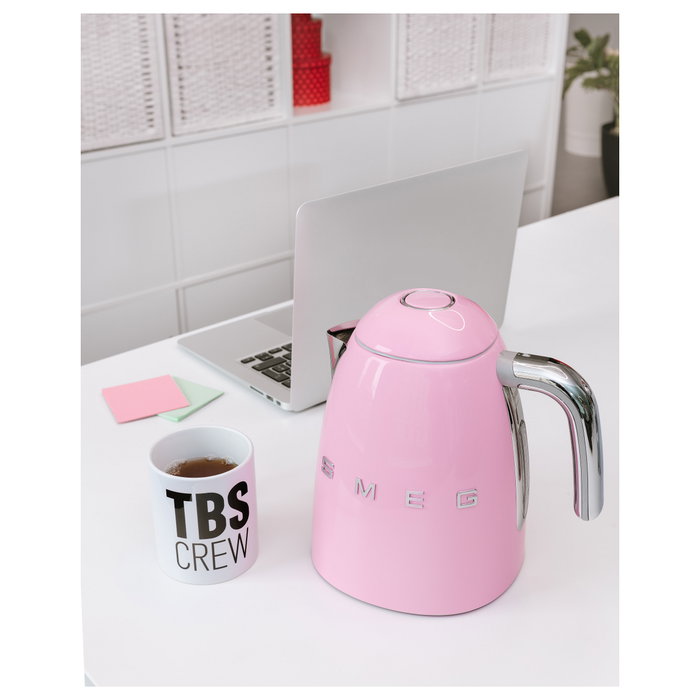 Smeg KLF03PKEU Hervidor de Agua 1,7 L 2400 W Acero Inoxidable Rosa