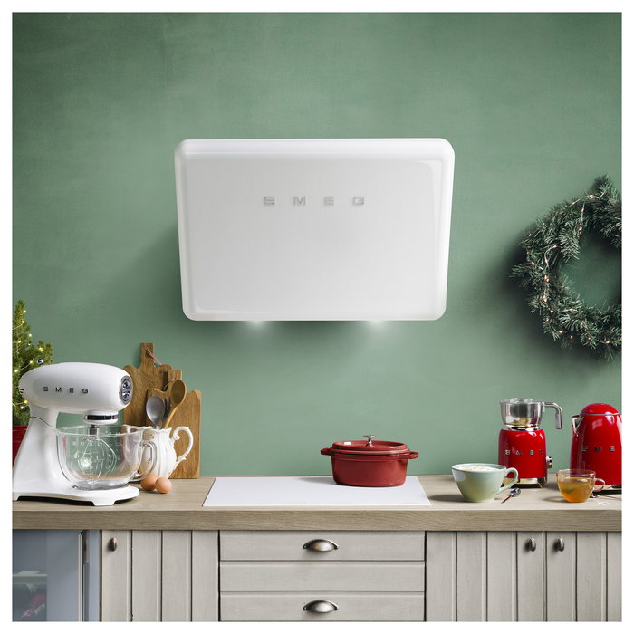 Smeg KLF03RDEU Hervidor de Agua 1.7 Litros 2400W Color Rojo Acero Inoxidable con Indicador de Nivel y Base Giratoria 360°