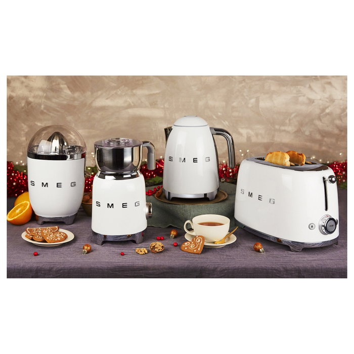 Smeg KLF03WHEU - Hervidor Eléctrico 1.7L 2400W, Blanco, Acero Inoxidable, Base 360°, Apagado Automático Smeg KLF03WHEU - Hervidor Eléctrico 1.7L 2400W, Blanco, Acero Inoxidable, Base 360°, Apagado Automático