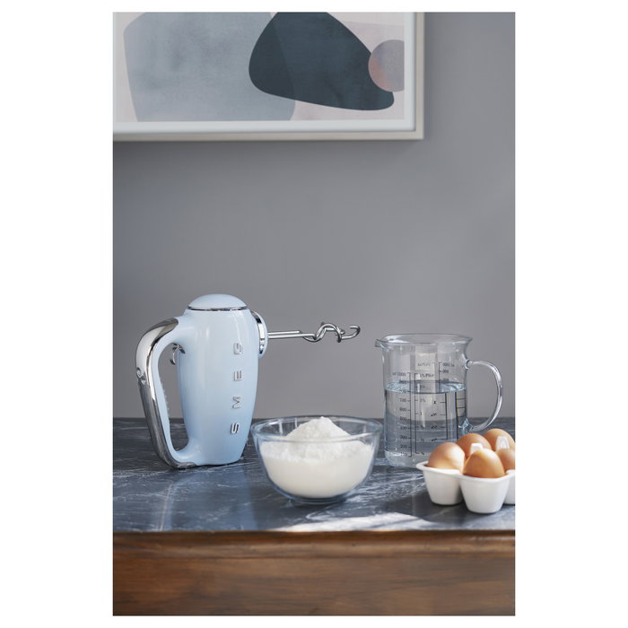 Smeg HMF01PBEU Batidora de Mano Retro 50s Azul Pastel, 250W, 9 Velocidades, Ganchos y Batidor, Aluminio y Acero Inoxidable