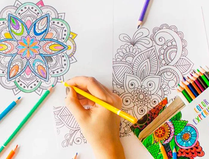 ALPINO Set de Dibujo Color Experience con 24 Lápices y Libro de 120 Mandalas