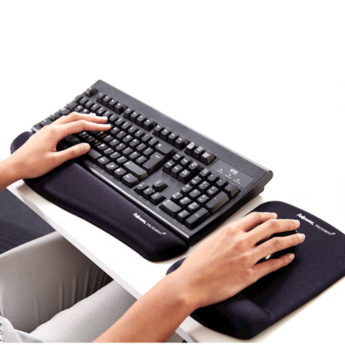 Fellowes Plushtouch Alfombrilla con Reposamuñecas Negro