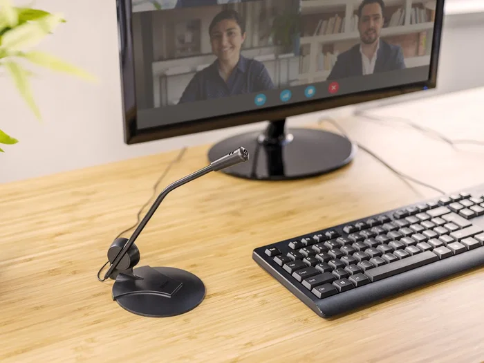 Trust 21674 Micrófono para PC de escritorio, alta sensibilidad, ángulo ajustable, cable 1.80m, negro Trust 21674 Micrófono para PC de escritorio, alta sensibilidad, ángulo ajustable, cable 1.80m, negro