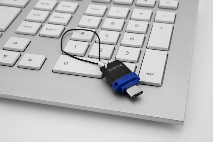 Verbatim Store 'n' Go Dual Drive 32GB USB-C/USB-A