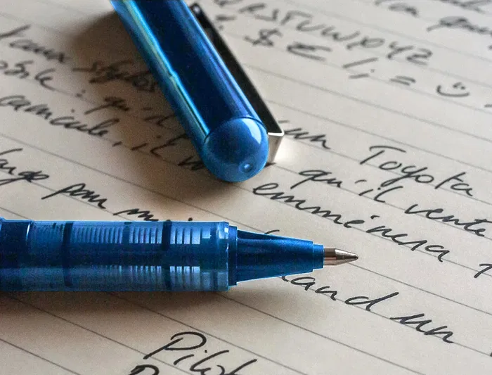 Pilot Rotulador Roller V-Ball Azul 0.5 mm Tinta Líquida Trazo 0.3 mm