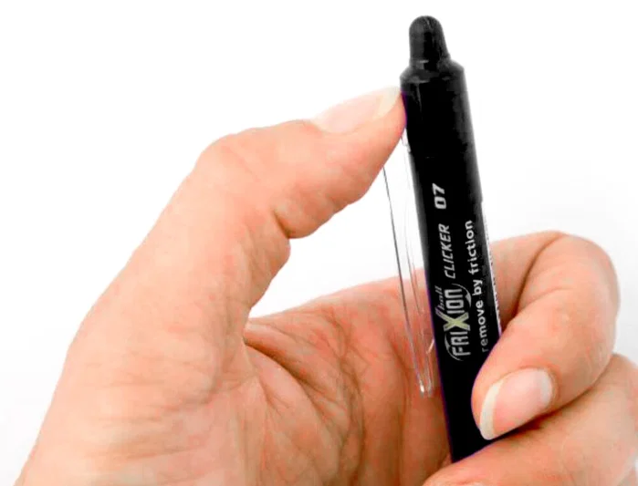 Pilot Bolígrafo Frixion Clicker Tinta Borrable Negro 0,7 mm (Set de 12) Pilot Bolígrafo Frixion Clicker Tinta Borrable Negro 0,7 mm (Set de 12)