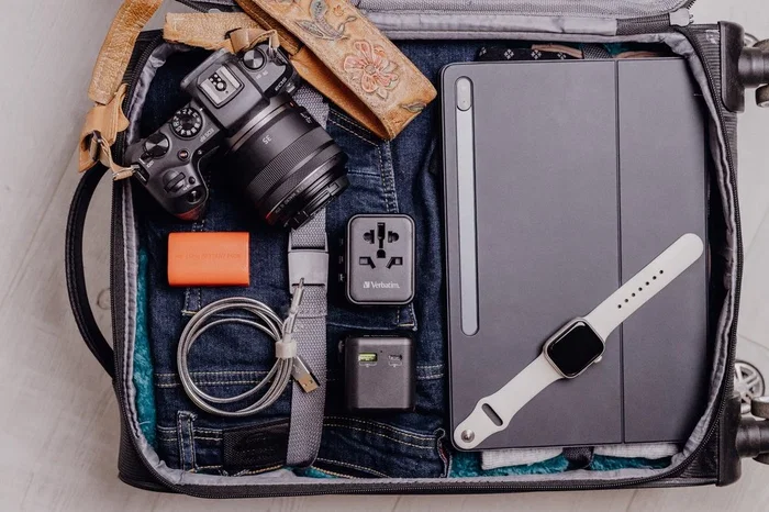 Verbatim UTA-02 Adaptador de Viaje Universal Negro 20W USB-C y USB-A Verbatim UTA-02 Adaptador de Viaje Universal Negro 20W USB-C y USB-A