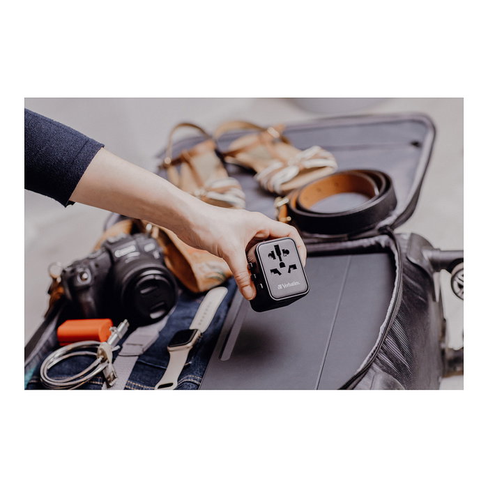 Verbatim UTA-02 Adaptador Universal de Viaje con USB-C 20W y USB-A 18W Verbatim UTA-02 Adaptador Universal de Viaje con USB-C 20W y USB-A 18W