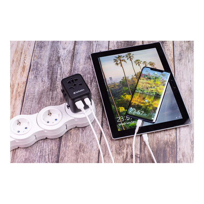 Verbatim UTA-02 Adaptador Universal de Viaje con USB-C 20W y USB-A 18W Verbatim UTA-02 Adaptador Universal de Viaje con USB-C 20W y USB-A 18W