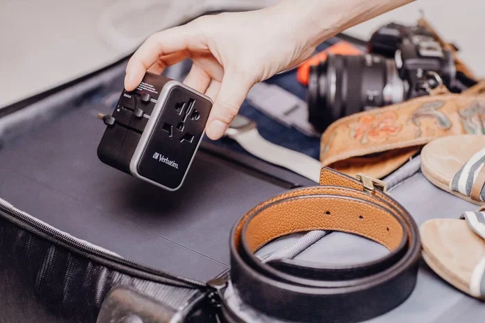 Verbatim UTA-04 Adaptador de Viaje Universal 61W con 2xUSB-C y 3xUSB-A Verbatim UTA-04 Adaptador de Viaje Universal 61W con 2xUSB-C y 3xUSB-A