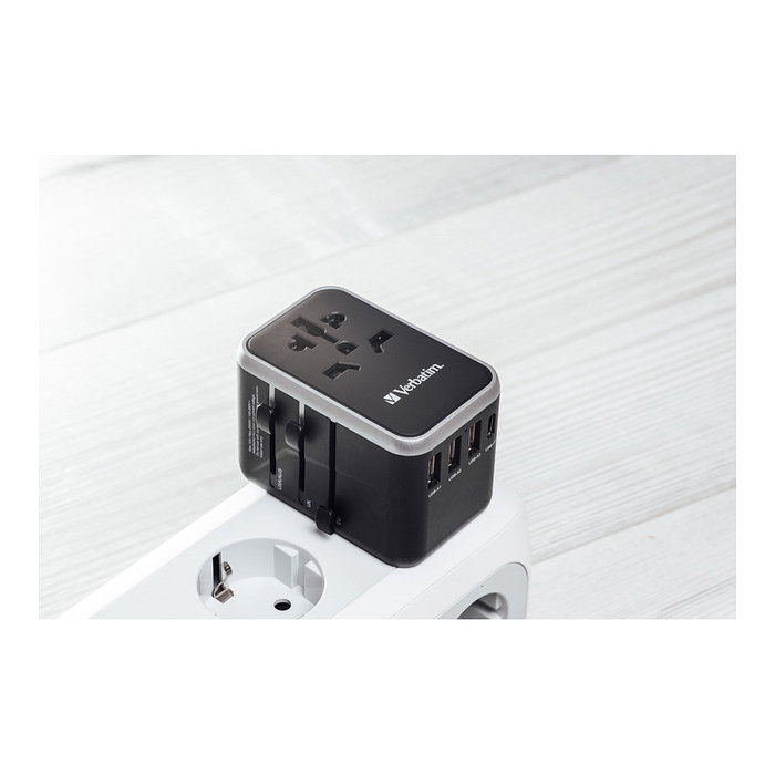Verbatim UTA-04 Adaptador de Viaje Universal 61W con 2x USB-C y 3x USB-A Verbatim UTA-04 Adaptador de Viaje Universal 61W con 2x USB-C y 3x USB-A