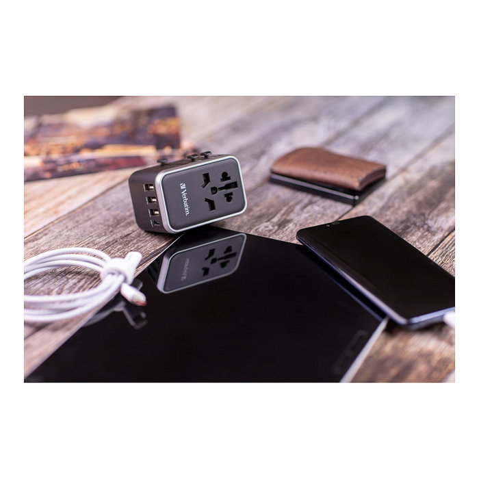 Verbatim UTA-04 Adaptador de Viaje Universal 61W con 2x USB-C y 3x USB-A Verbatim UTA-04 Adaptador de Viaje Universal 61W con 2x USB-C y 3x USB-A