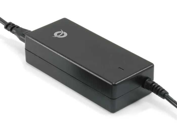 Conceptronic CNB65 Adaptador/Alimentador para Portátil 65W, 12 Puntas Universal, Voltaje Ajustable 15V/19V, Protección Sobrecarga