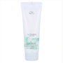 Wella Nutricurls Waves & Curls Cleansing Conditioner 250 ml