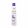 Schwarzkopf BC FRIZZ AWAY Micellar Shampoo 250 ml Babassu Oil de Bonacure Frizz Away la línea de cuidado capilar vegana para el control del encrespamiento. Esta fórmula micelar es ideal para cabellos rebeldes, gruesos o con textura, proporcionando una limpieza delicada y un brillo intenso.<ul><li>Control antiencrespamiento hasta 72 horas</li><li>Libre de sulfatos SLS/SLES, siliconas y colorantes artificiales</li><li>Fórmula vegana</li><li>Mejora la manejabilidad y suaviza la superficie capilar</li><li>Ingredientes principales: Keratina y Aceite de Semilla de Albaricoque</li></ul><p>Modo de empleo: Aplicar el champú sobre el cabello mojado, masajear suavemente y enjuagar bien.</p>