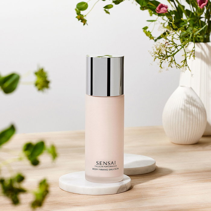 Sensai CELLULAR PERFORMANCE Emulsión Reafirmante Corporal 200 ml