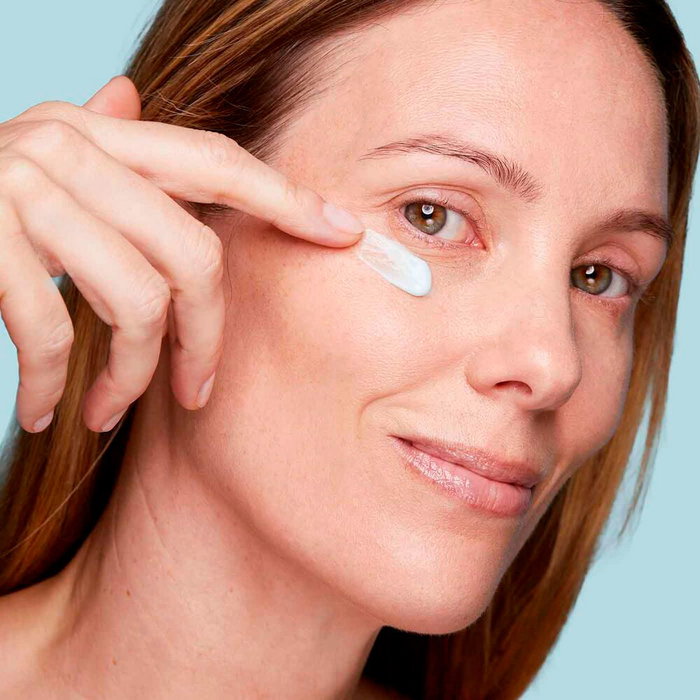 Clarins TOTAL EYE hydrate Mascarilla Bálsamo Contorno de Ojos 20 ml - Hidratante, Anti-Ojeras y Bolsas, Textura Gel-Crema