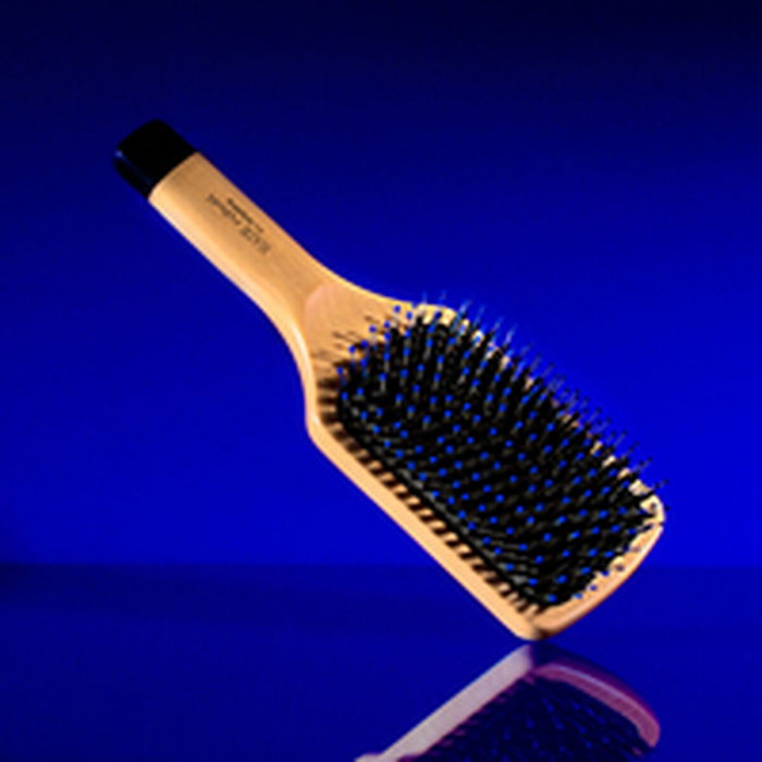 Sisley Hair Rituel La Brosse Cepillo con Cerdas de Jabalí y Picos Elásticos Sisley Hair Rituel La Brosse Cepillo con Cerdas de Jabalí y Picos Elásticos