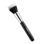 Eurostil Profesional Kabuki Pincel Despuntado 1 Un. Bringen el acabado perfecto a su maquillaje.