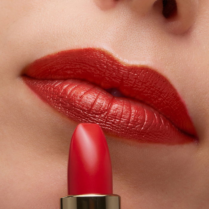 Sensai The Lipstick 02 Sazanka Red Sensai The Lipstick 02 Sazanka Red