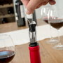 Innovagoods Estuche de vino con forma de botella con accesorios de vino