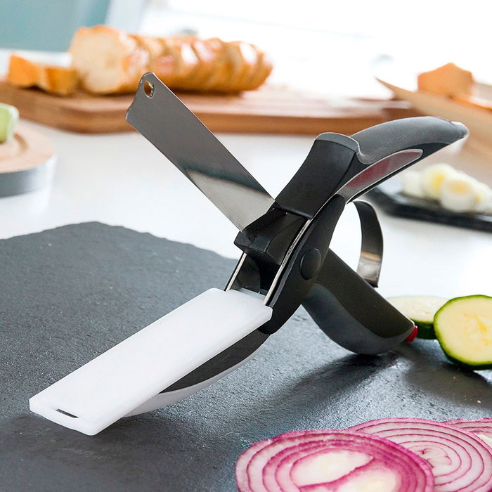 Innovagoods Cuchillo Tijera Multiusos con Mini Tabla de Cortar Integrada para Trocear y Cortar con Facilidad Innovagoods Cuchillo Tijera Multiusos con Mini Tabla de Cortar Integrada para Trocear y Cortar con Facilidad