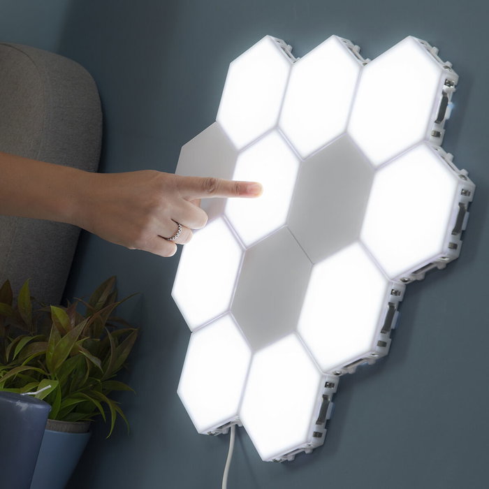 Innovagoods Set de 3 Paneles LED Modulares Magnéticos y Táctiles Hexagonales