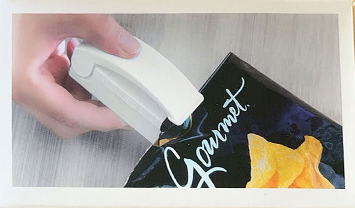 Inde Magseal Selladora de Bolsas con Imán para Nevera, Dimensiones 10.6 x 8.1 x 5.6 cm (20 Unidades) Inde Magseal Selladora de Bolsas con Imán para Nevera, Dimensiones 10.6 x 8.1 x 5.6 cm (20 Unidades)