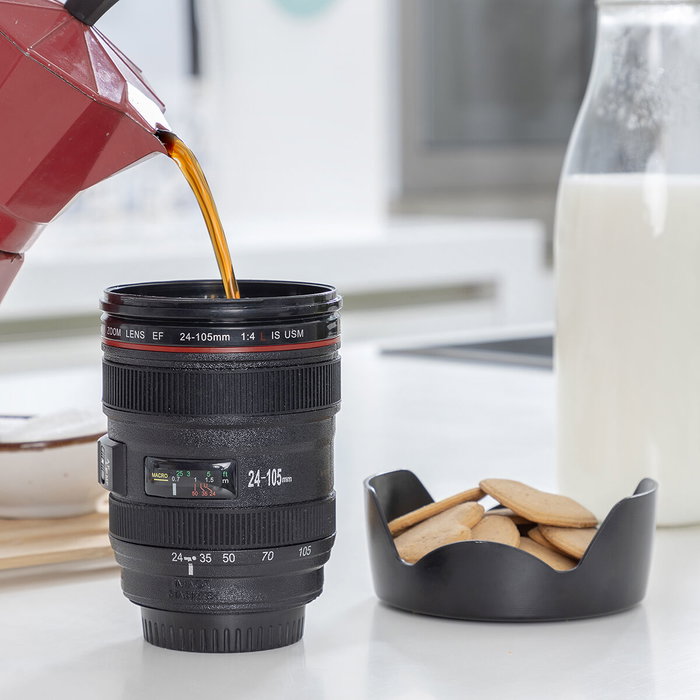 Innovagoods Taza multifunción Mukoffy de 400 ml con diseño de objetivo de cámara fotográfica