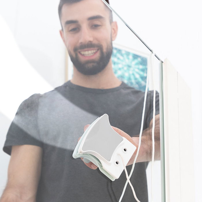 Innovagoods Limpiacristales magnético Magly